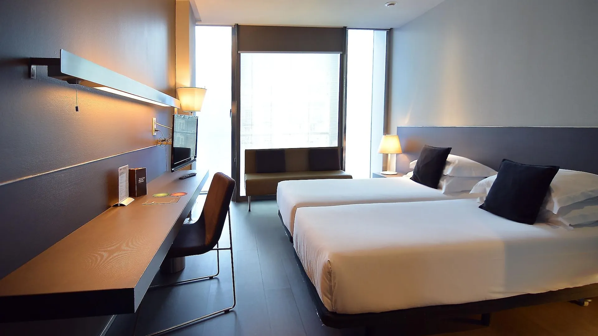 ***  Hotel Soho Barcelona España